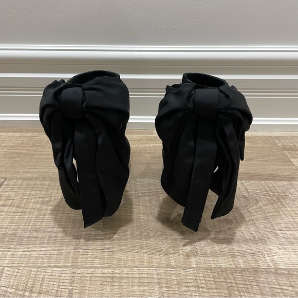 Alexander McQueen black suede platform high heel ankle bootie back bow size 38 - Picture 4 of 6